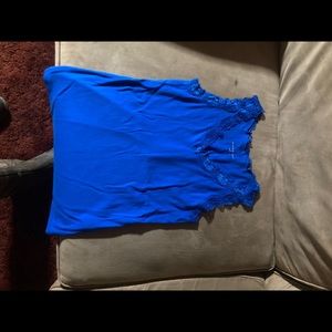 Tank top with lace edges